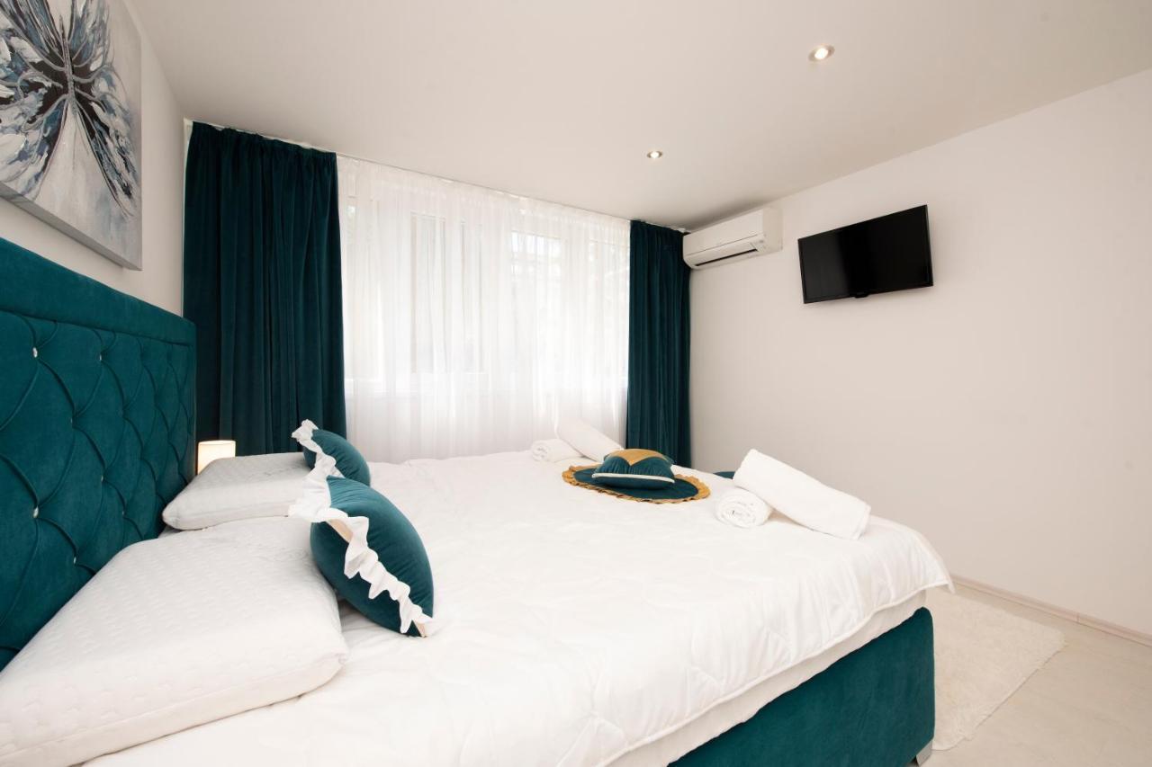 Lions Apartment Spalato Esterno foto
