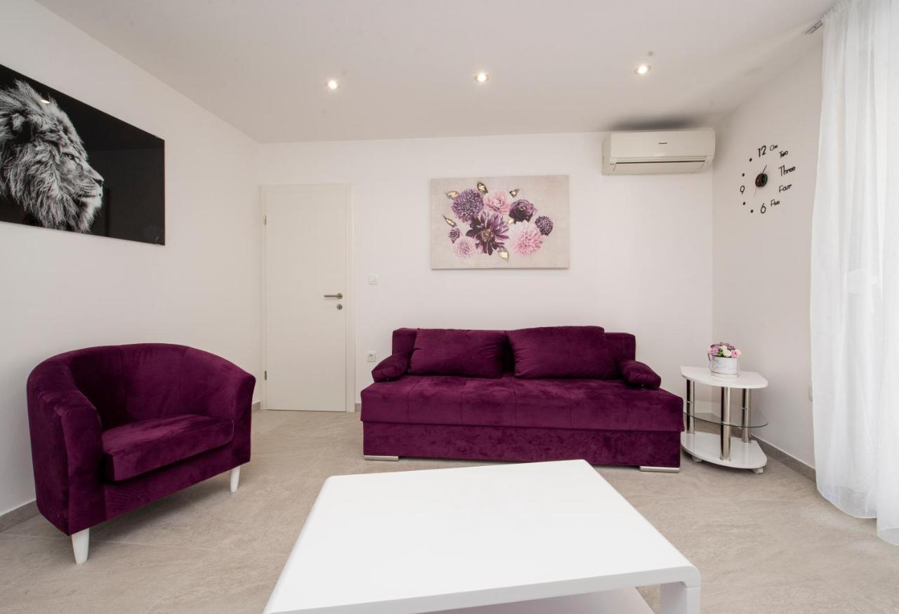 Lions Apartment Spalato Esterno foto