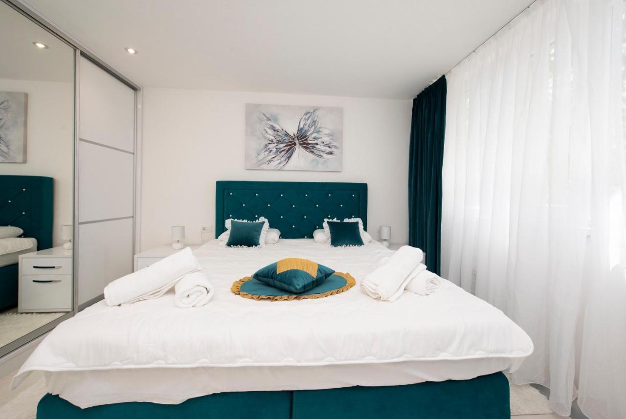 Lions Apartment Spalato Esterno foto