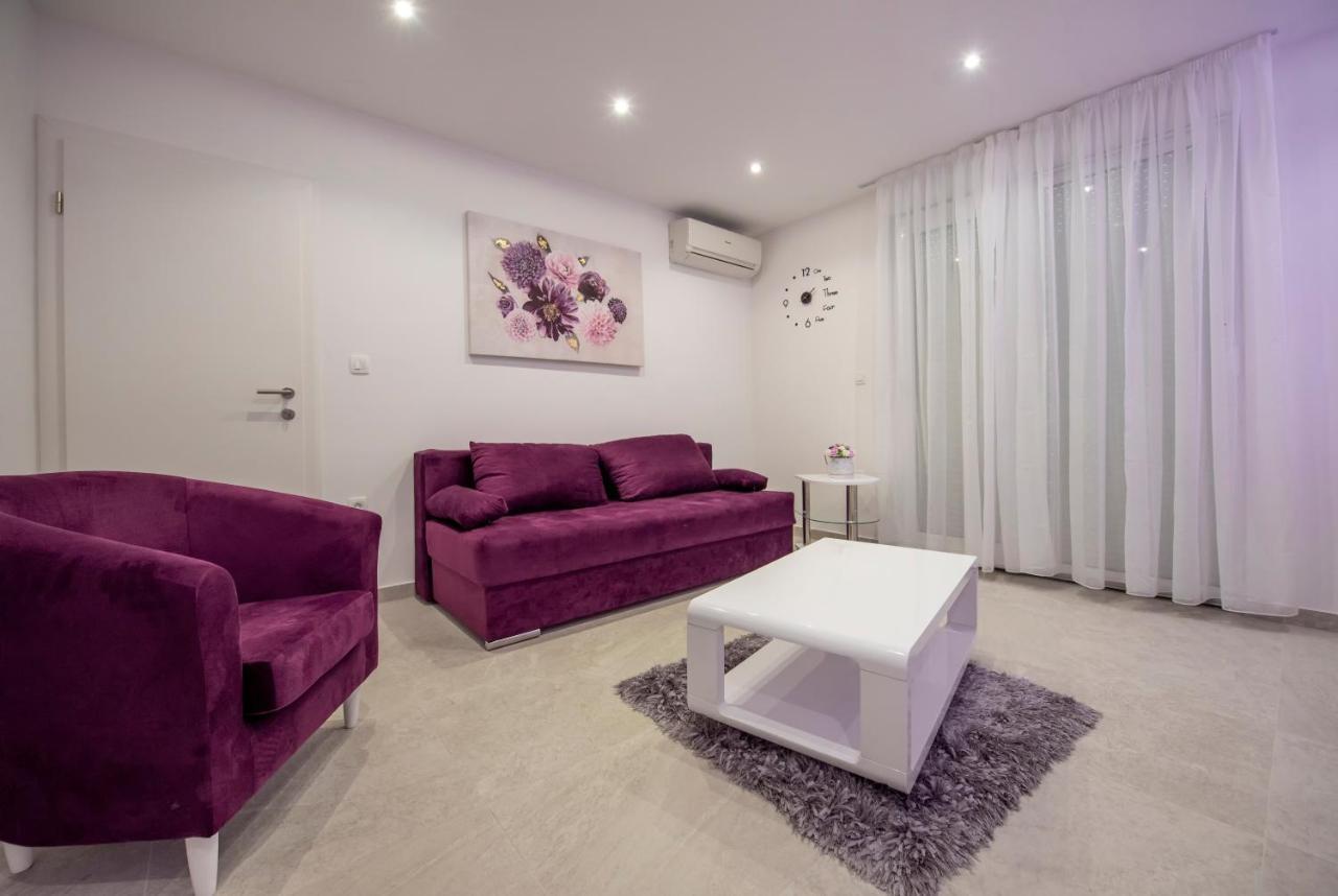 Lions Apartment Spalato Esterno foto